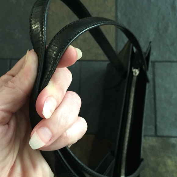 🧛🏼♀️SOLD🧛🏼♀️Prada Shoulder Bag - Picture 13 of 14